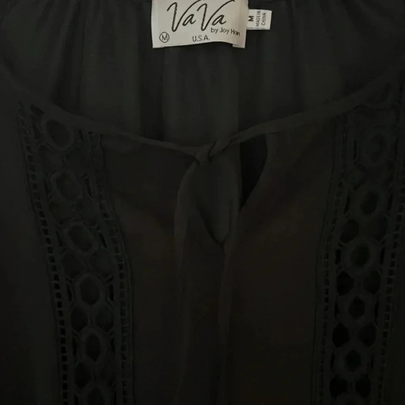 VAVA by Joy Han GABI Open/Cold Shoulder Dress Med with embroidered elephants - Picture 5 of 9